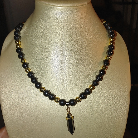 Hematite Black/Gold Magnet Bead Necklace - Picture 3 of 3